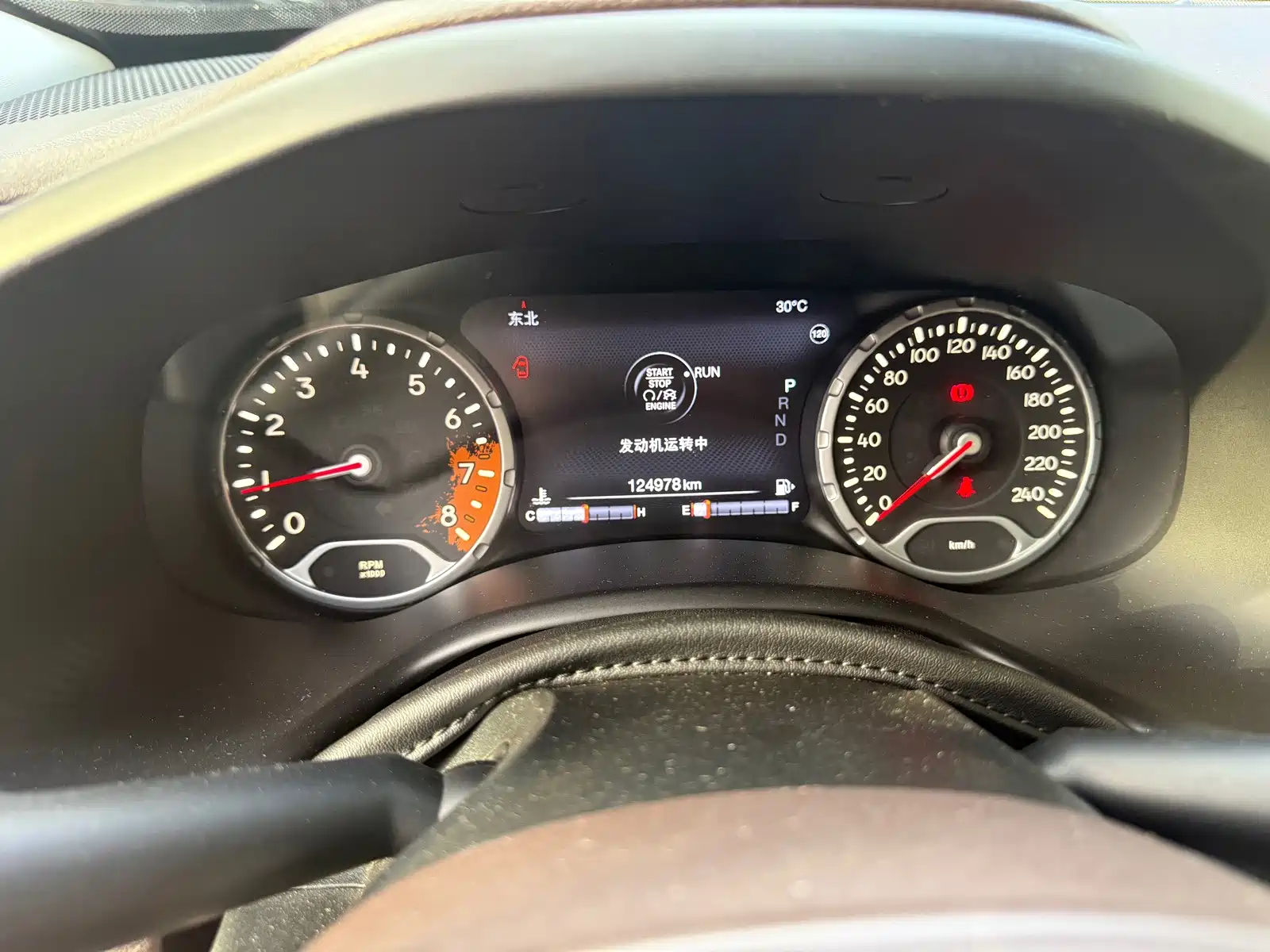 Фото 17 - Jeep Renegade