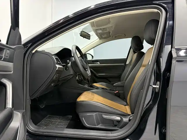 Volkswagen Lavida 2022 1.5L Auto Trend Edition фото 10