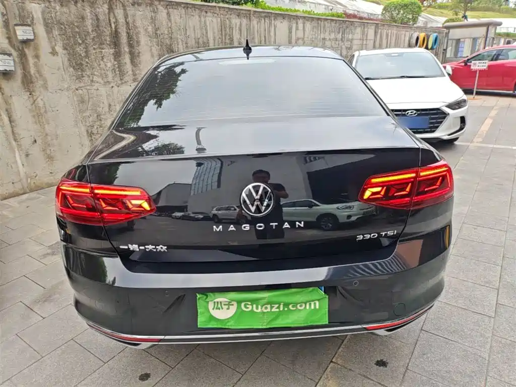 Volkswagen Magotan 2020 330TSI DSG Leading фото 6