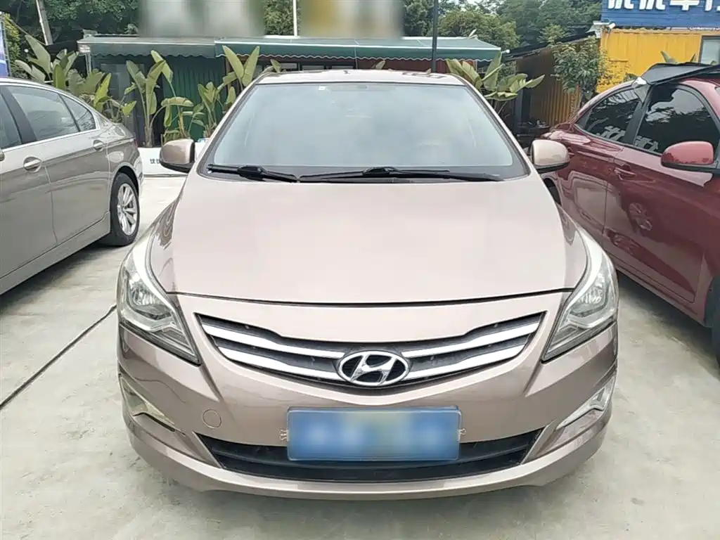Hyundai Verna 2014 1.4L Manual Smart GLS фото 3