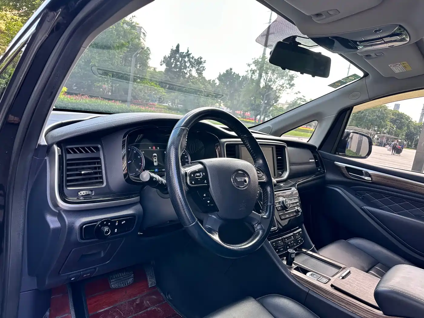 GAC Trumpchi Trumpchi M8 2018 320T Exclusive Edition фото 7