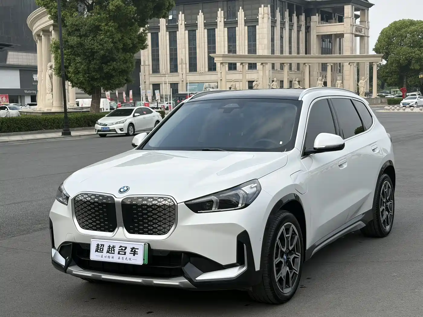 BMW iX1 2025 xDrive30L X Design Package