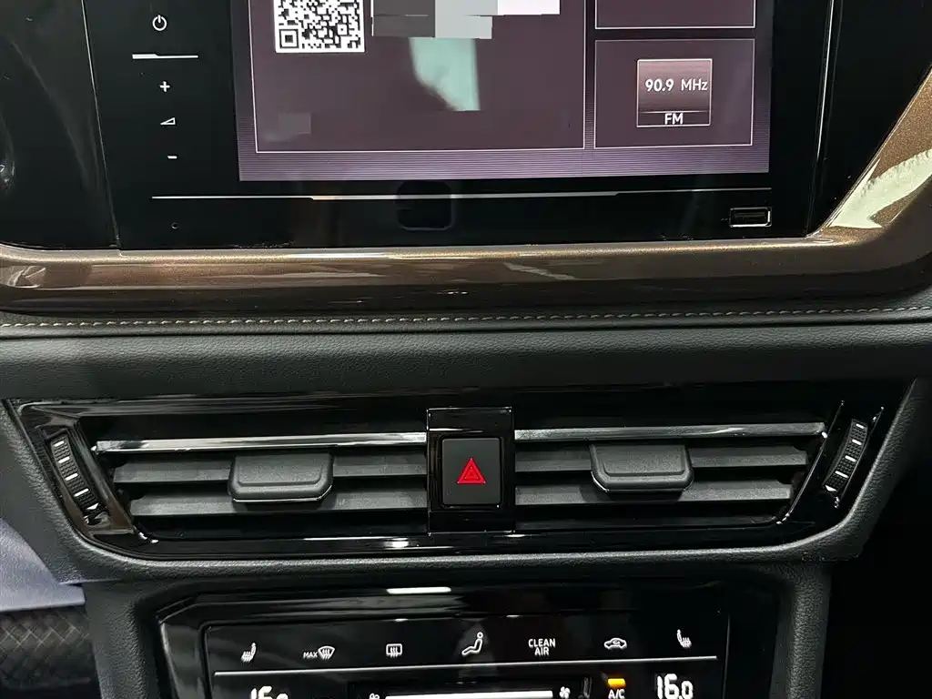 Volkswagen Tharu 2022 280TSI 2WD Comfort фото 14