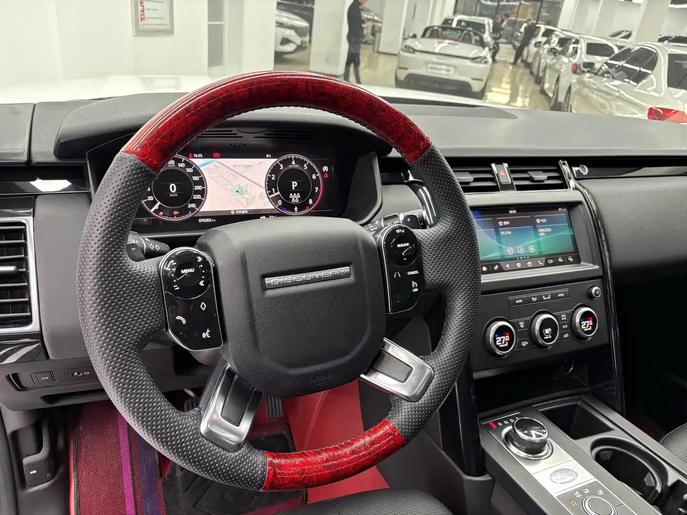 Land Rover Discovery 2020 2.0T SE фото 3