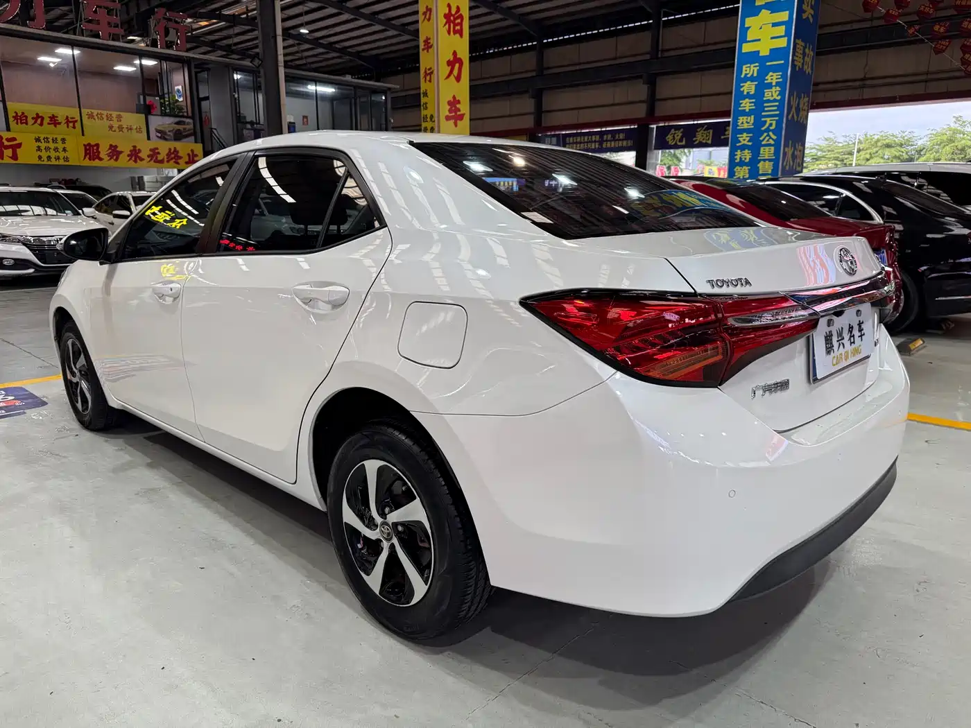 Toyota Levin 2017 Facelift 185T CVT Elite (China V) фото 4
