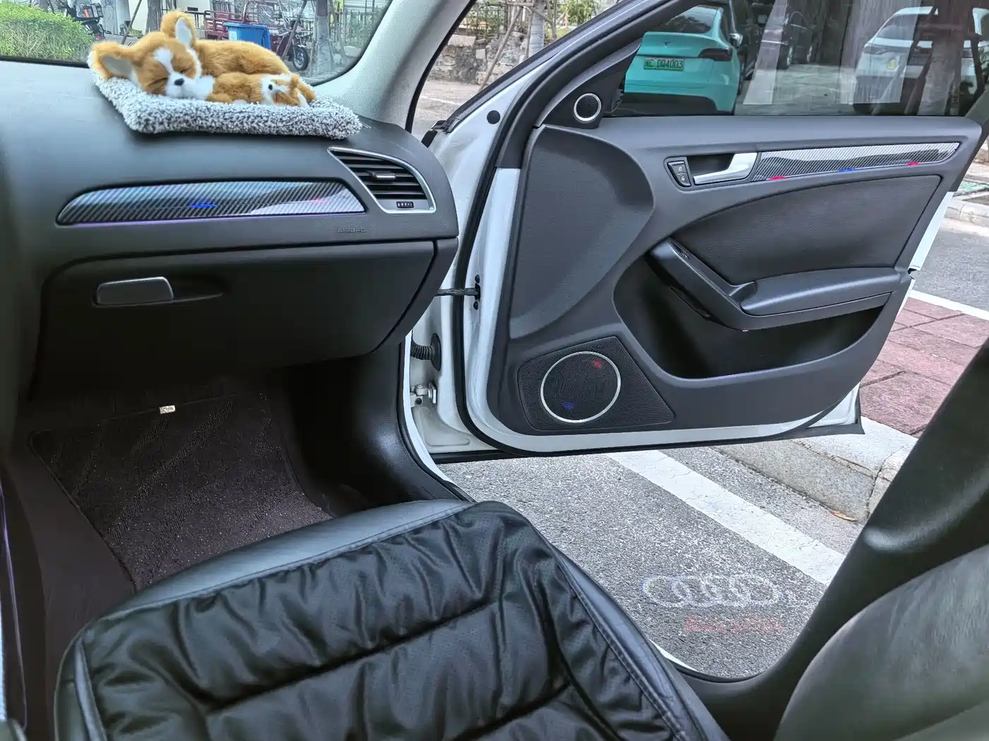 Audi A4L 2011 2011 2.0 TFSI Luxury