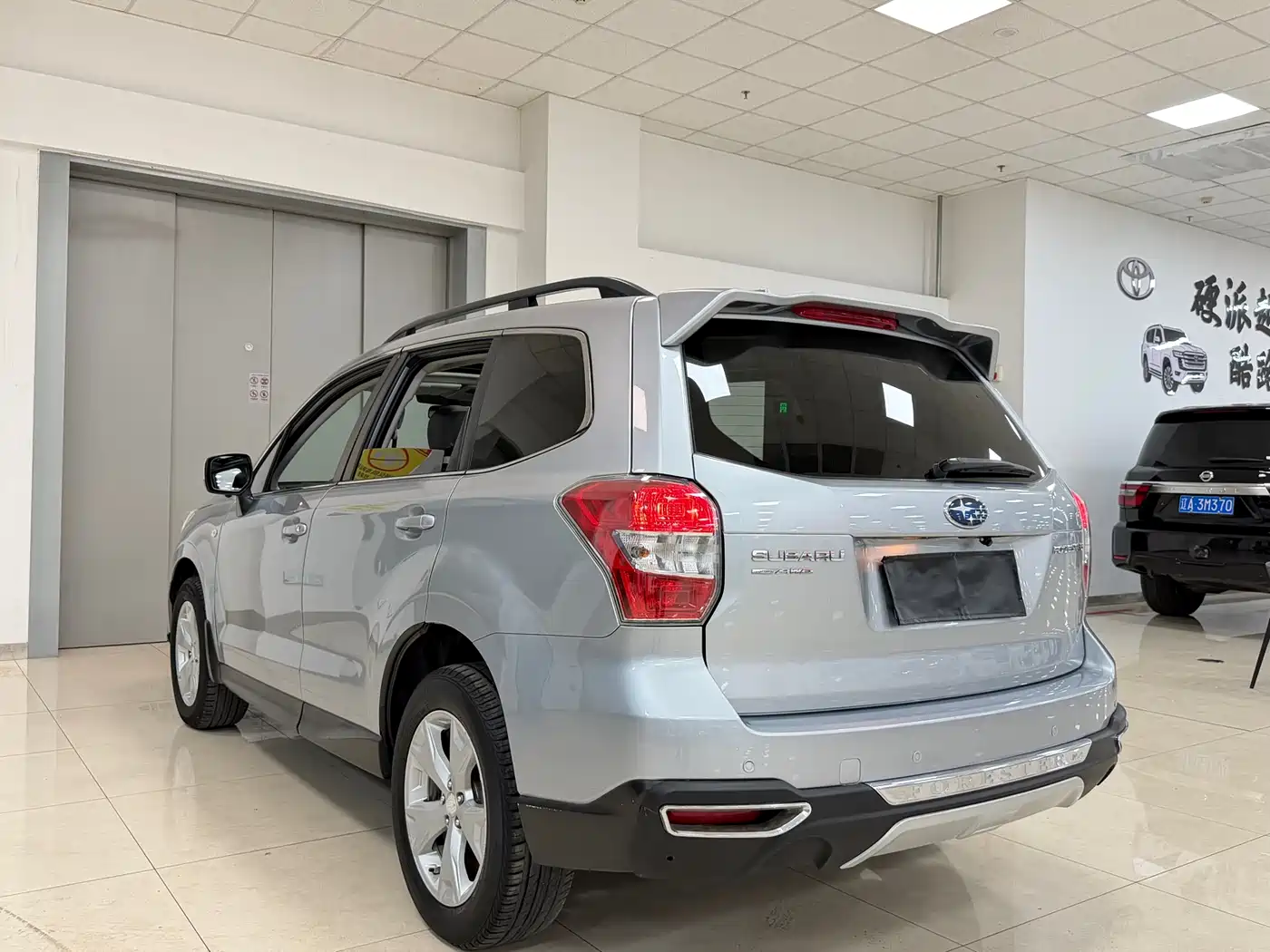 Subaru Forester 2013 2.0i Automatic Luxury Navigation Edition фото 6