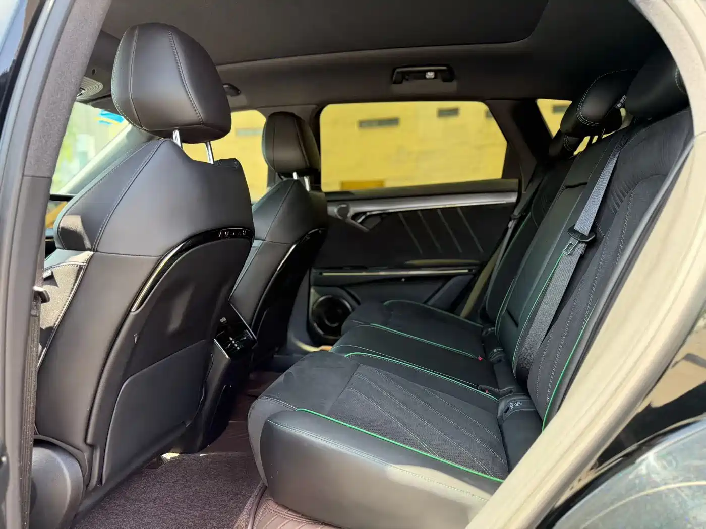 Voyah Auto VOYAH FREE 2025 318 259km 4WD Explorer Edition фото 6