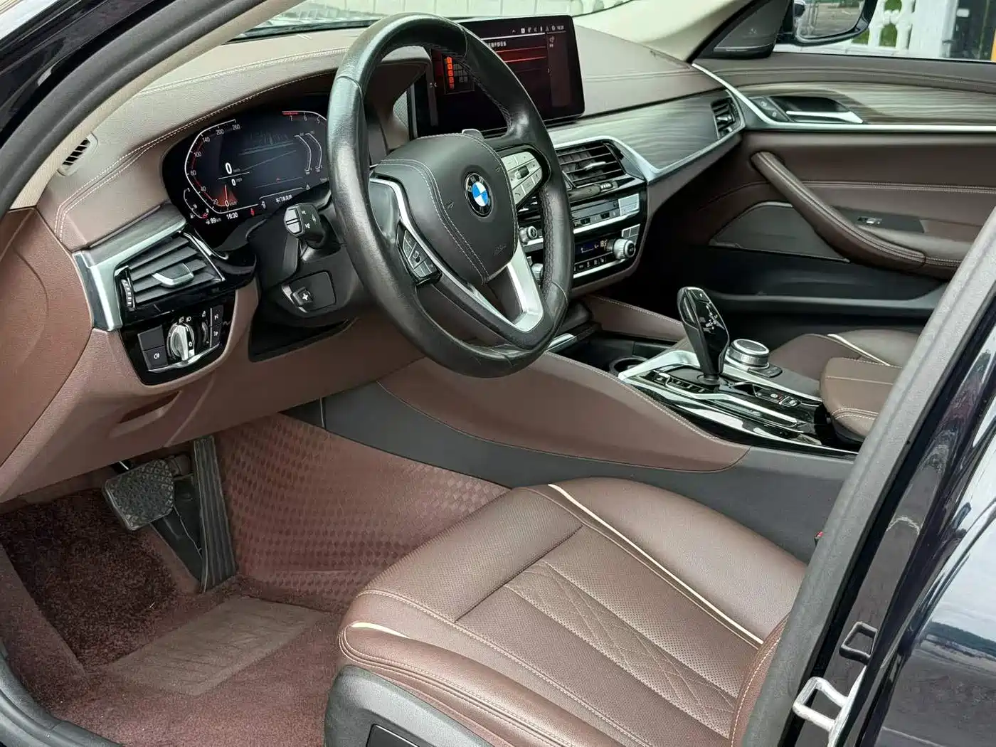 BMW 5 Series 2022 Facelift 530Li Leading Luxury Package фото 4