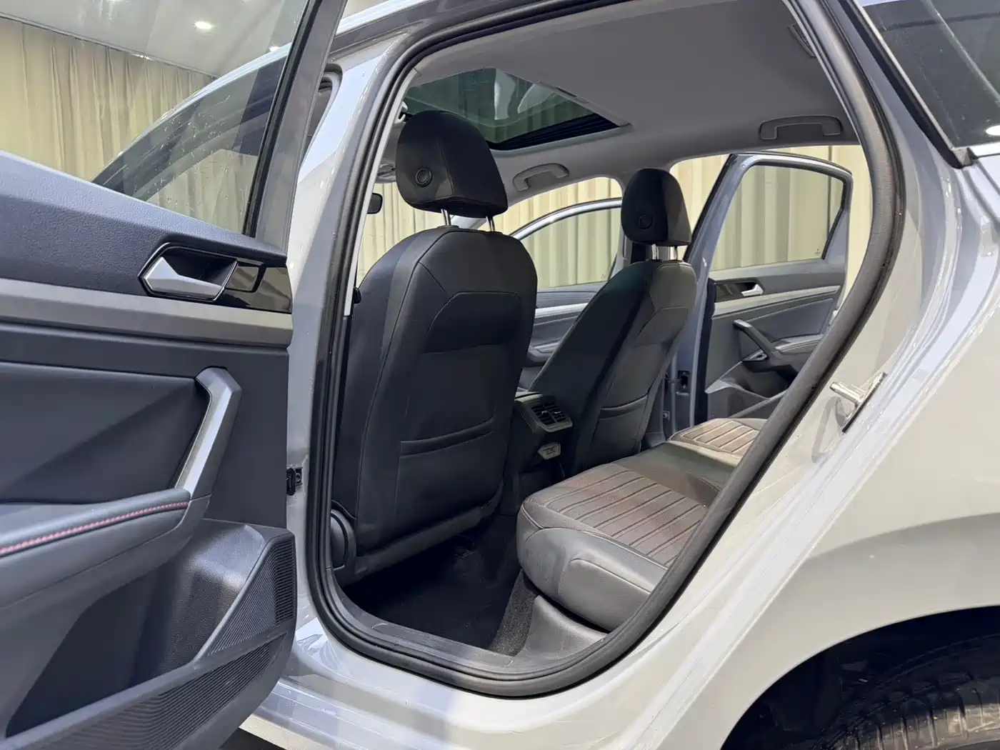 Volkswagen Lavida 2023 280TSI DSG Starlight Comfort Edition фото 5