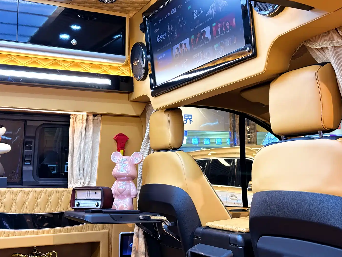 Ford Transit 2020 2.0T Gasoline Multi-purpose Commercial Vehicle Medium Wheelbase Low Roof Dual Swing Doors China V фото 17