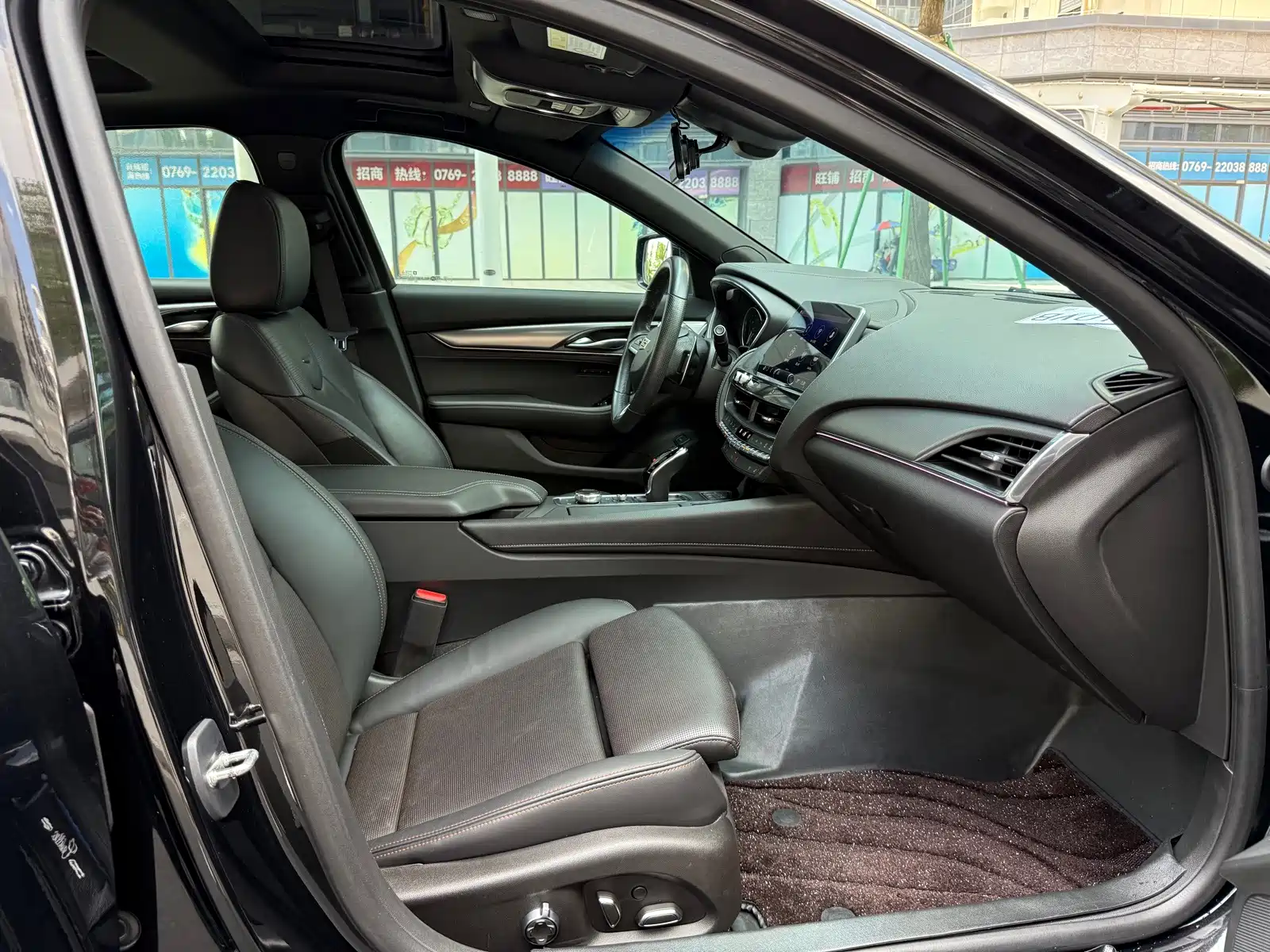 صورة 5 - Cadillac CT5
