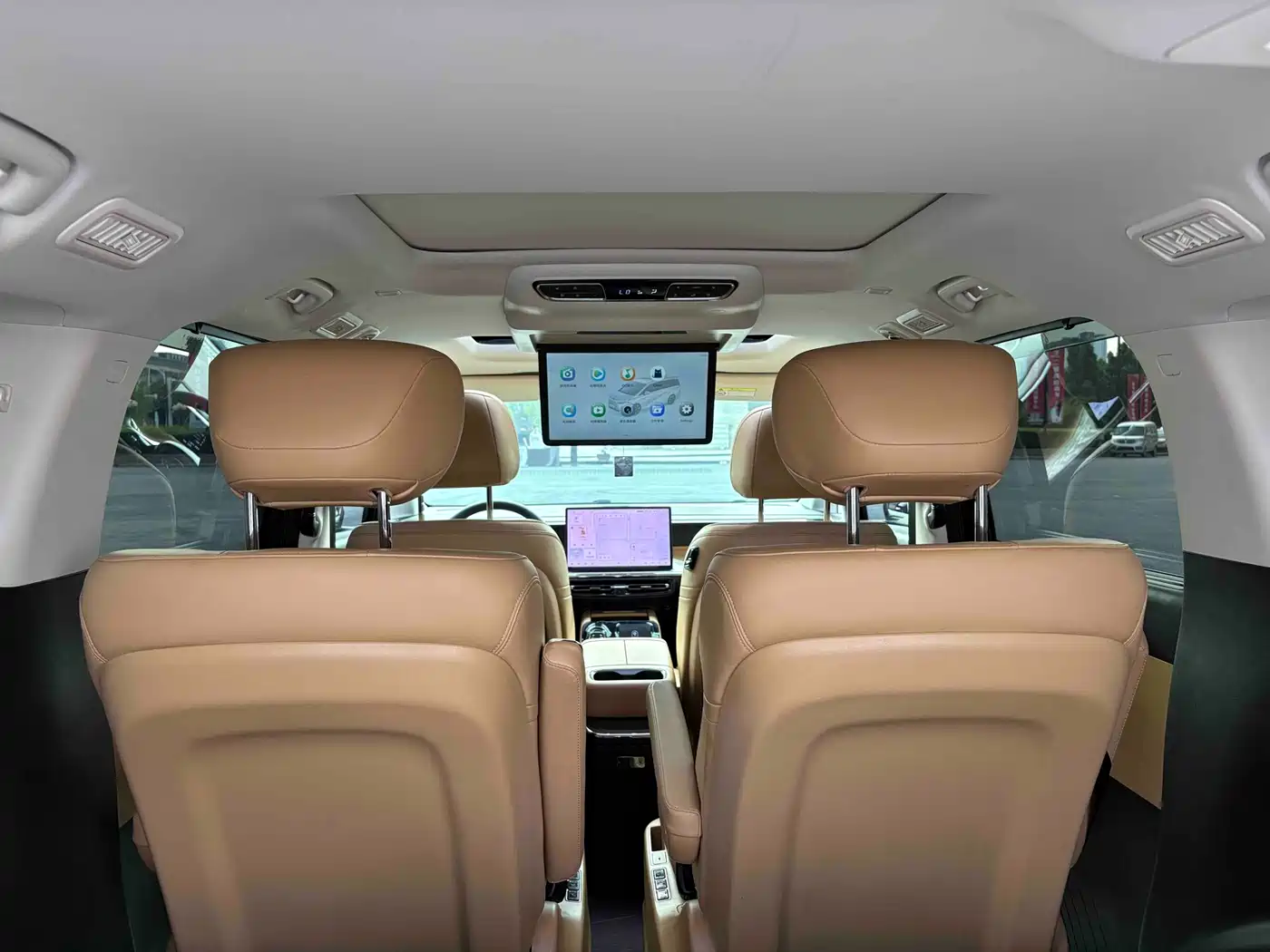 GAC Trumpchi Trumpchi E8 NEV 2024 Model 150km MAX+ фото 11
