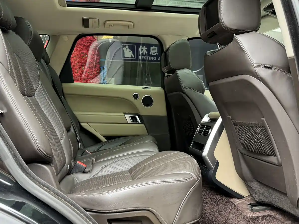 Land Rover Range Rover Sport 2014 3.0 SC V6 HSE DYNAMIC фото 18
