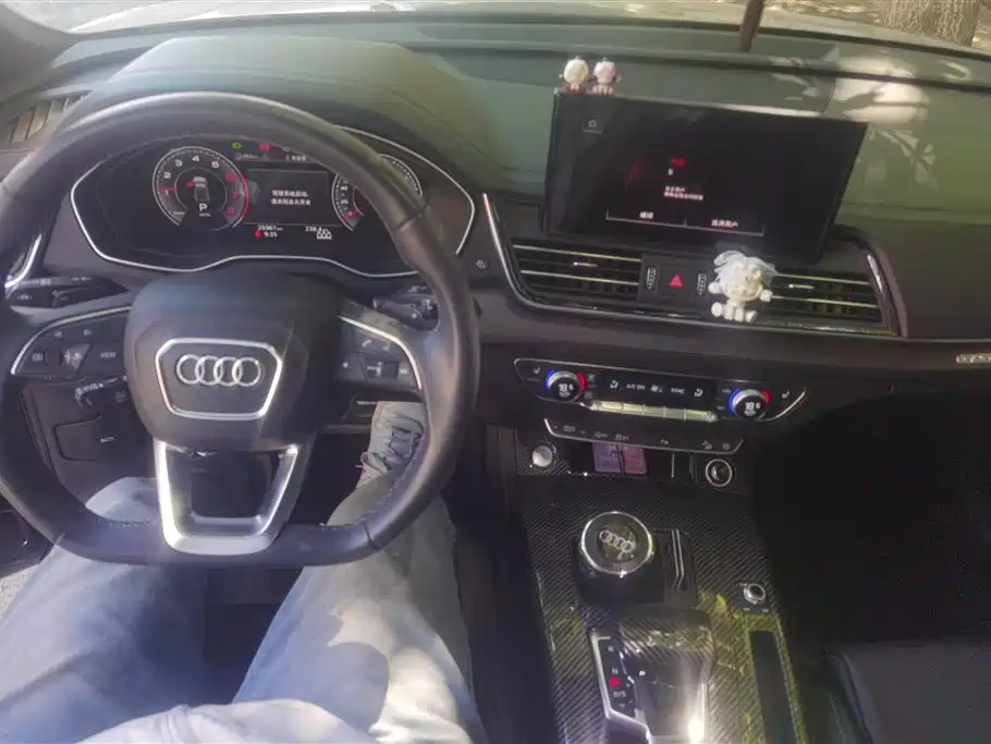 Audi Q5L 2023 40T Luxury Dynamic фото 12