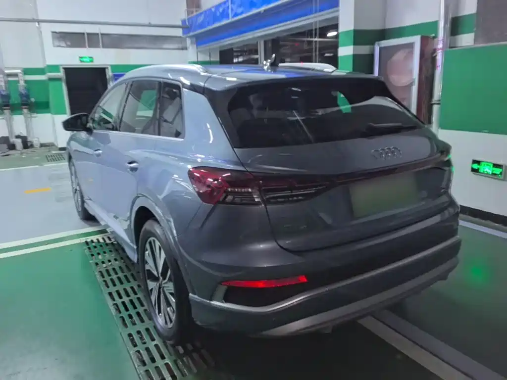 Фото 5 - Audi Q4 e-tron