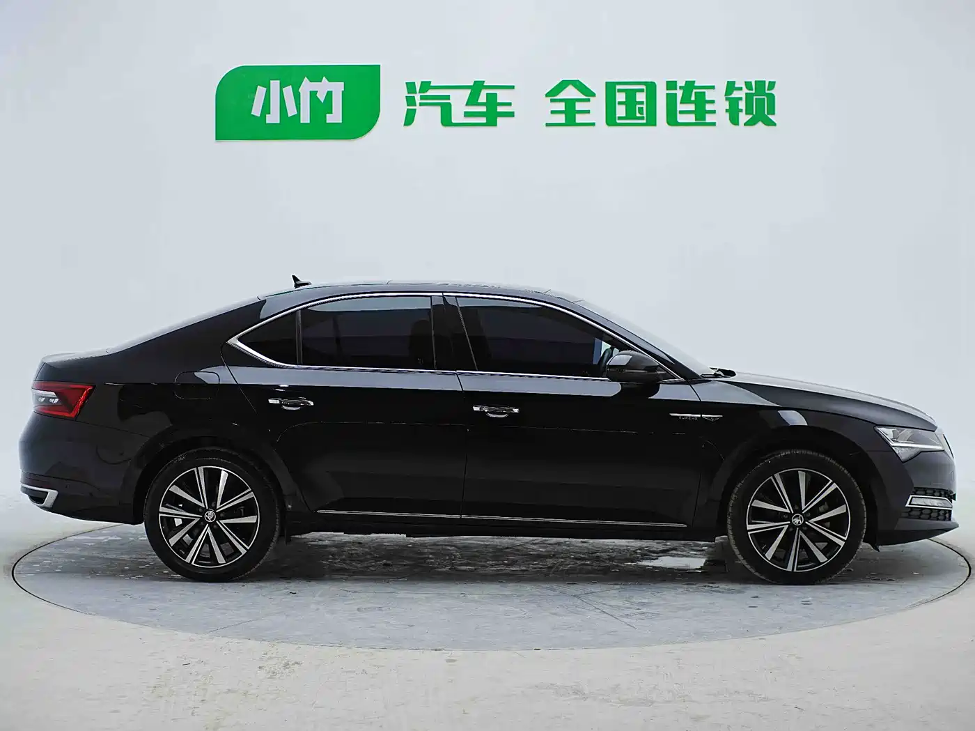 Škoda Superb 2023 Facelift TSI280 DSG Premium Edition фото 4