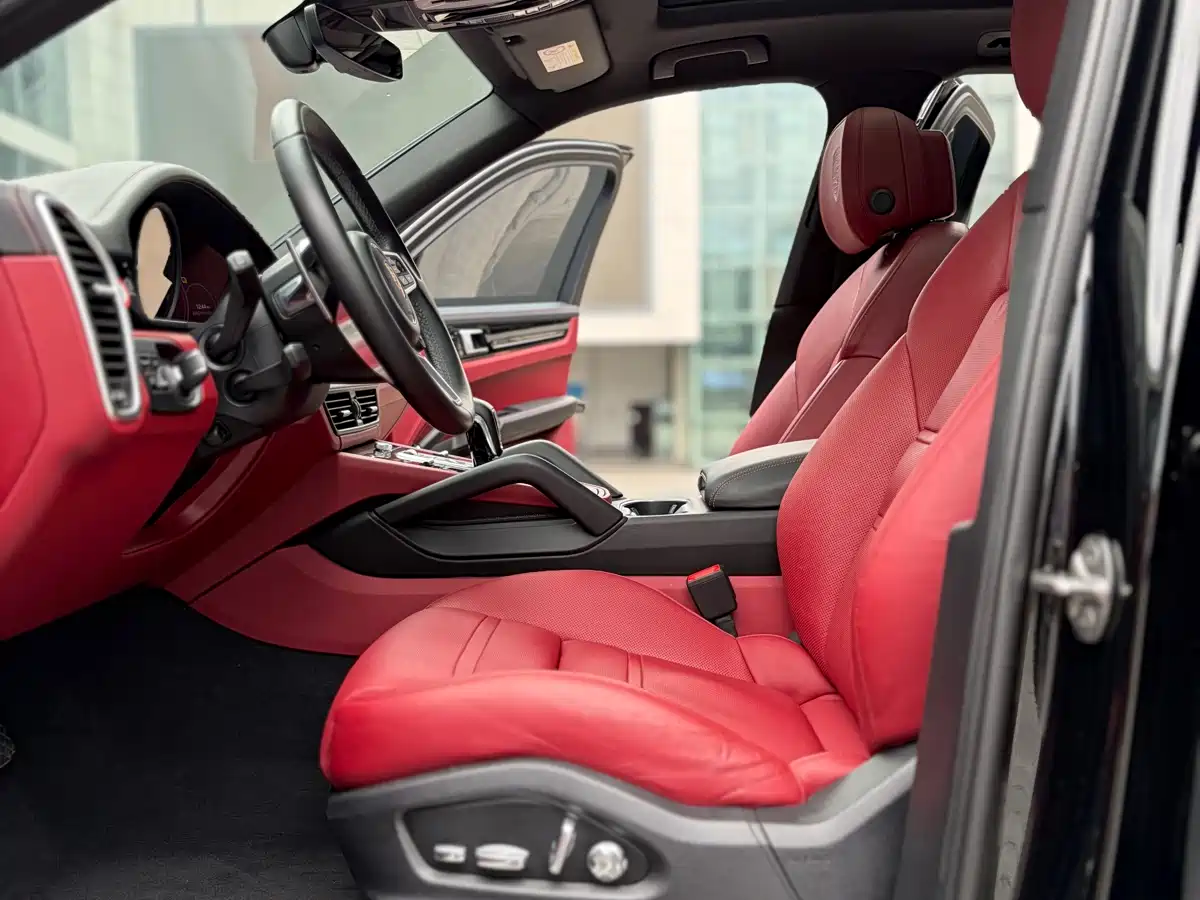 Porsche Cayenne New Energy 2021 Cayenne E-Hybrid 2.0T фото 9