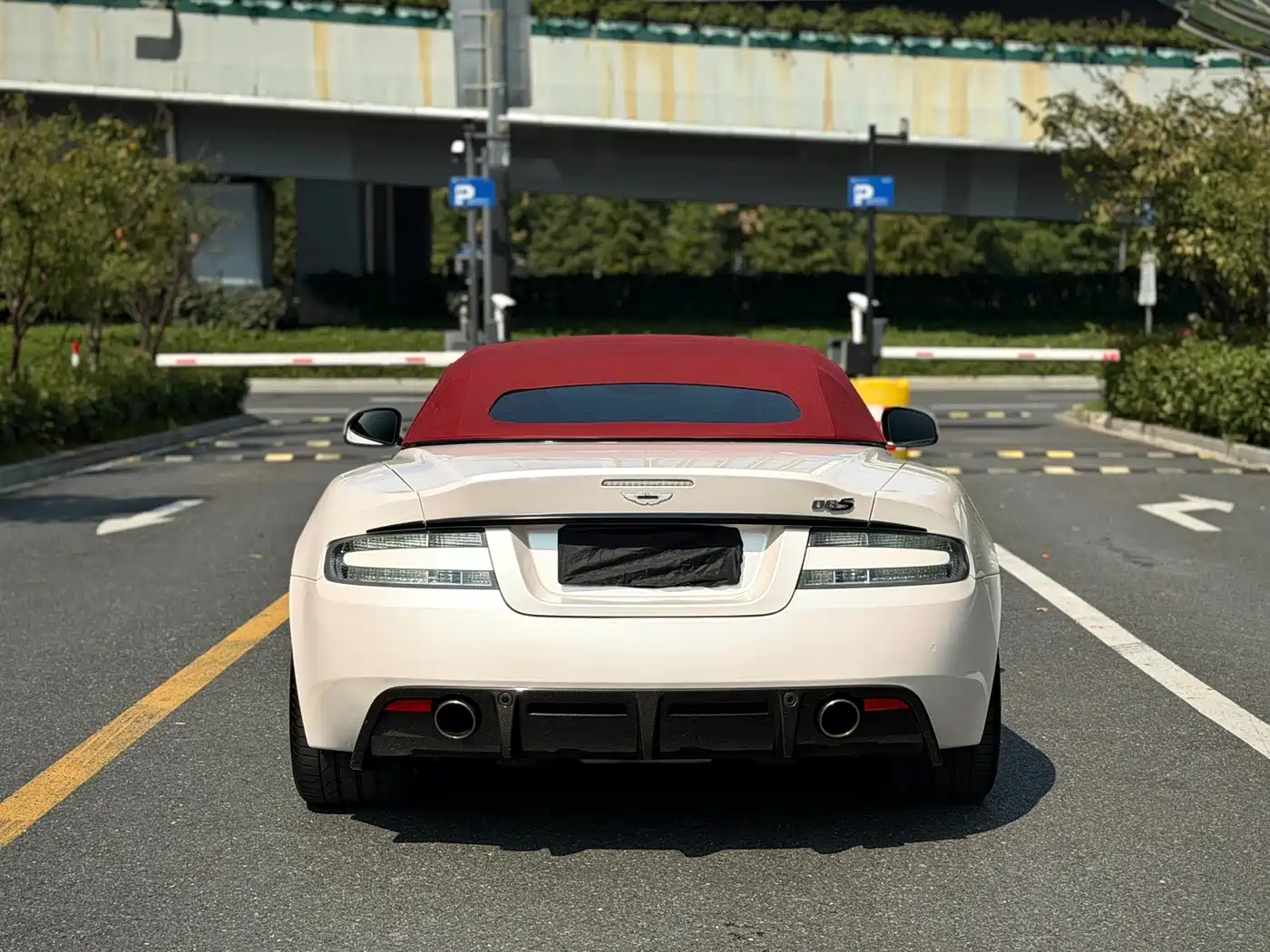 Aston Martin DBS 2012 2009 6.0 Touchtronic Volante