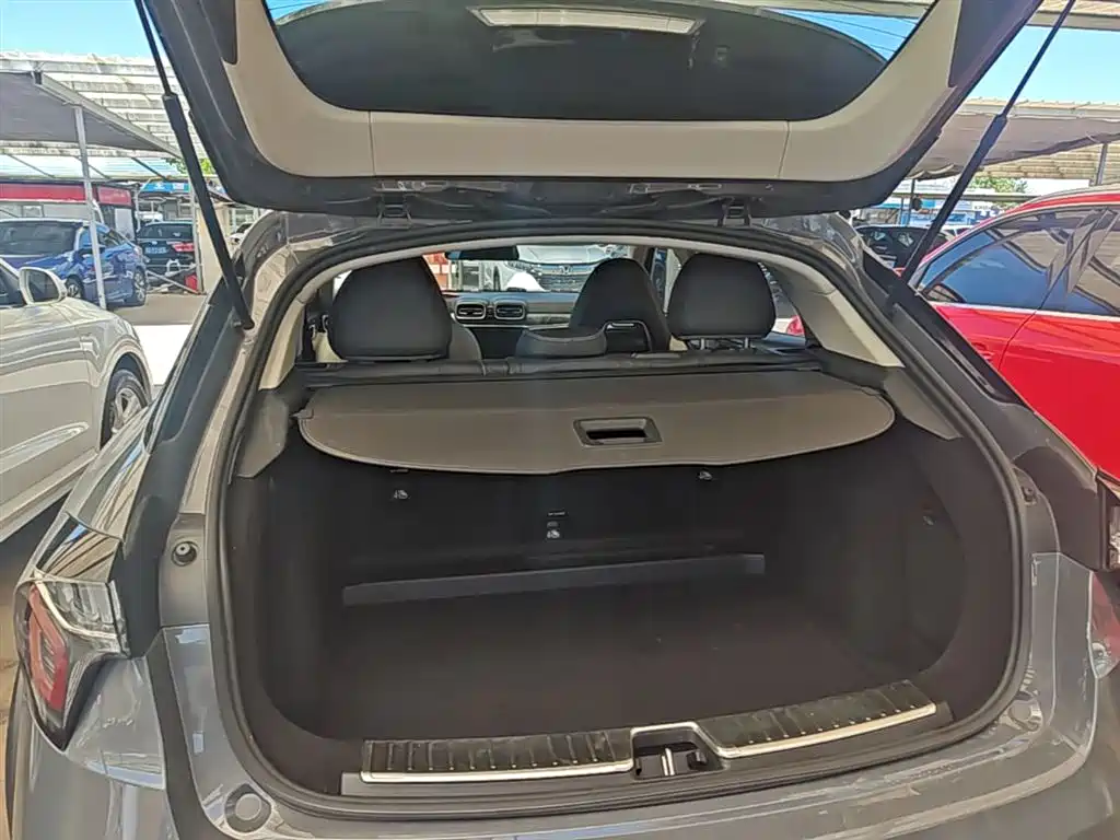 Lynk & Co 02 2018 1.5T DCT 2WD Shine Edition China V фото 19