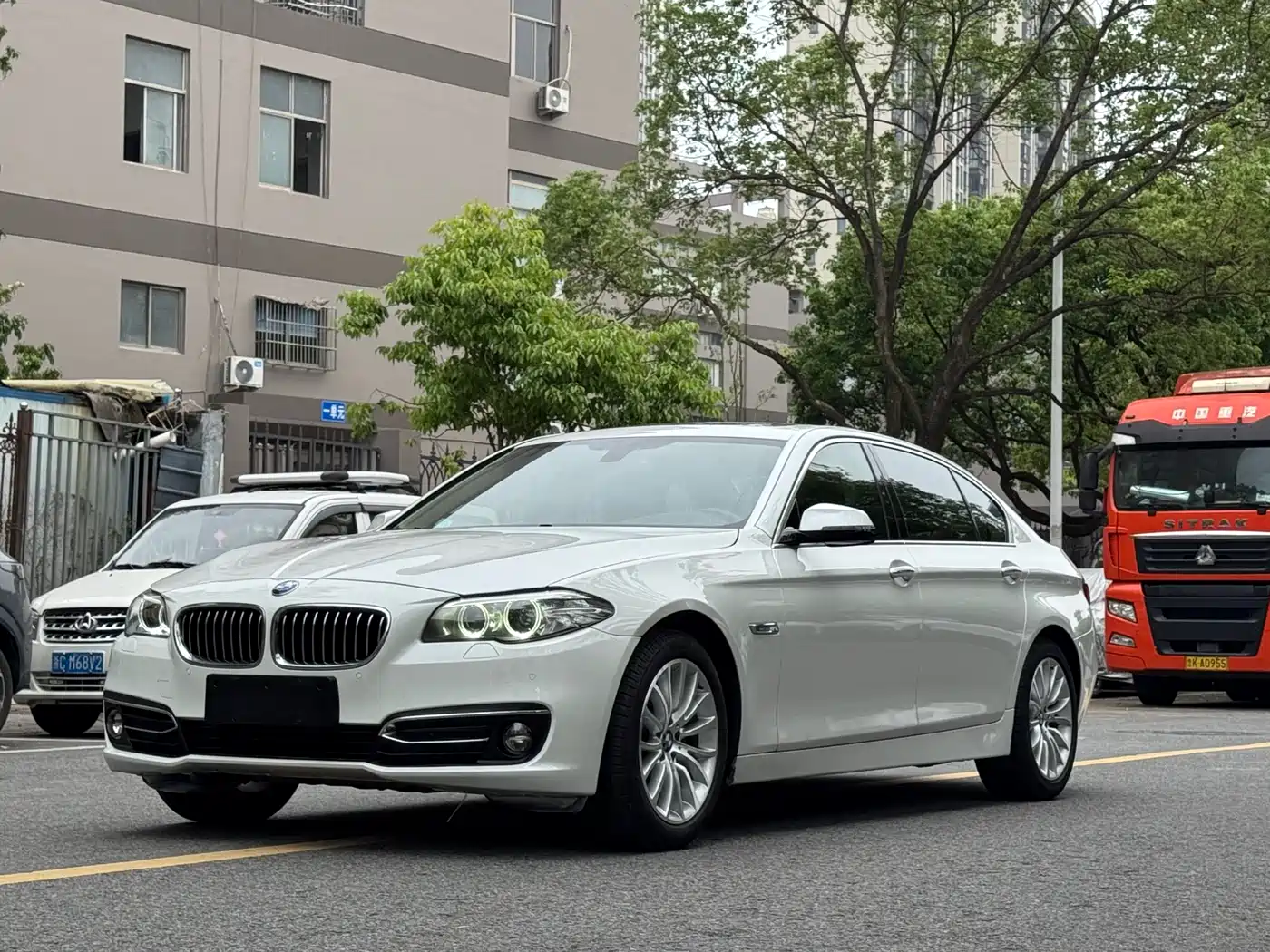 BMW 5 Series 2017 525Li Luxury Design Package