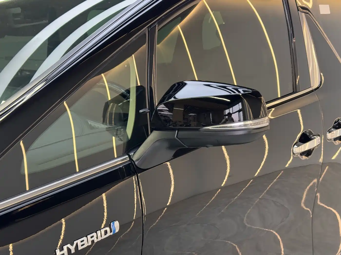 Toyota Vellfire 2021 2020 Twin Engine 2.5L HV Premium Edition