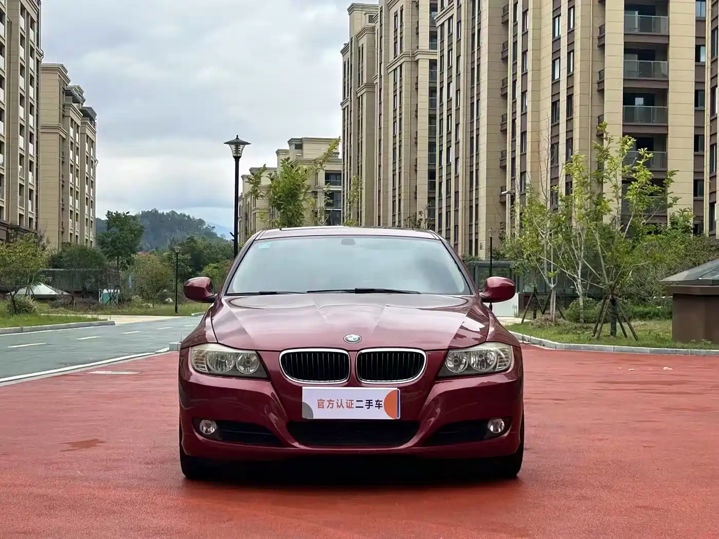 BMW 3 Series (Import) 2012 318i Leading фото 2