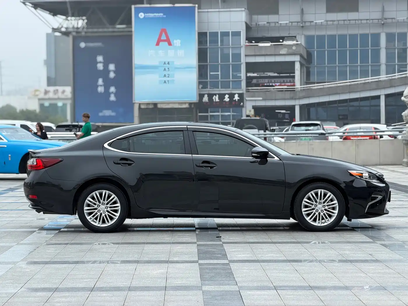 Lexus ES 2015 200 Elite Edition фото 10