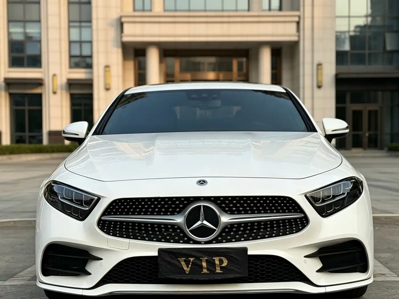 MERCEDES-BENZ CLS