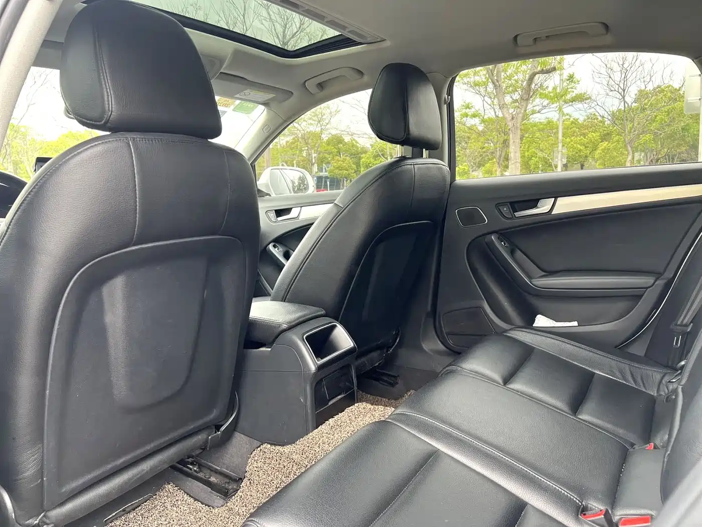 Audi A4L 2016 30 TFSI Collector's Edition Automatic Comfort фото 5