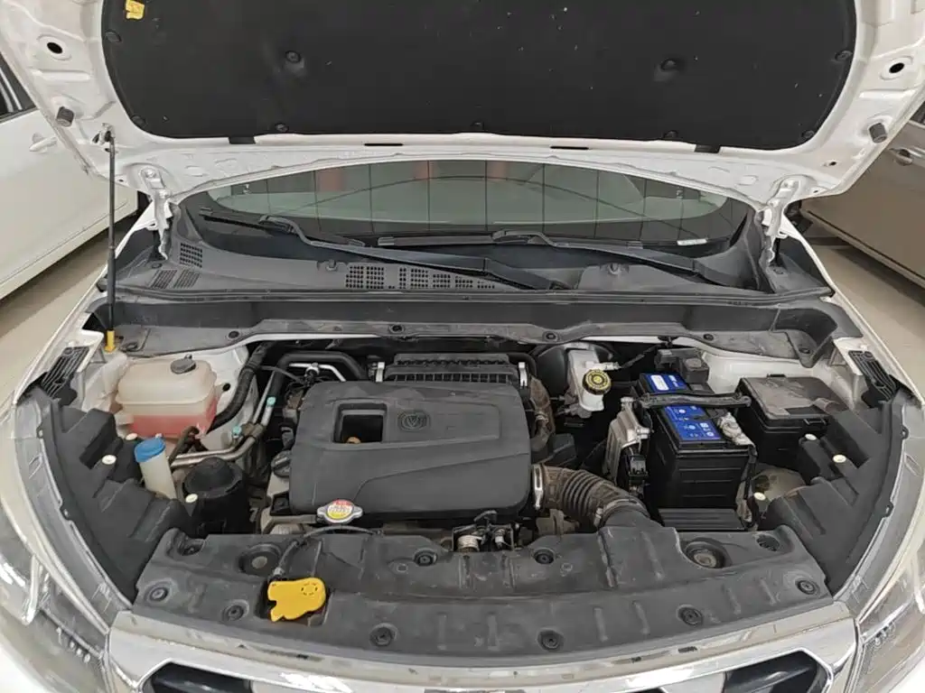 Фото 20 - Changan CS15