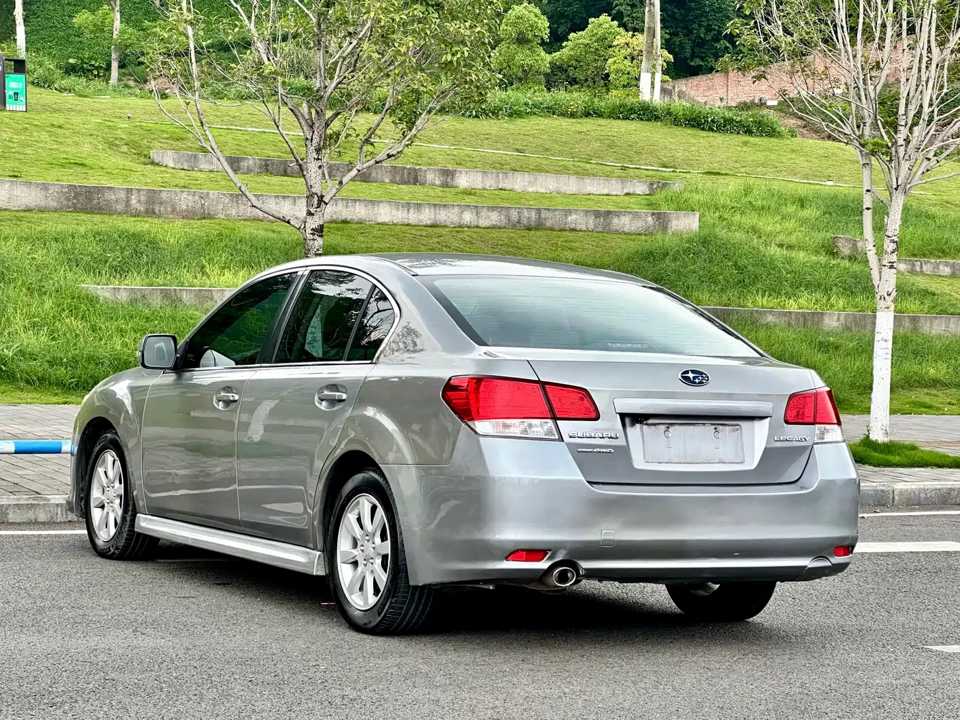 Subaru Legacy 2010 2010 Model 2.0i Luxury