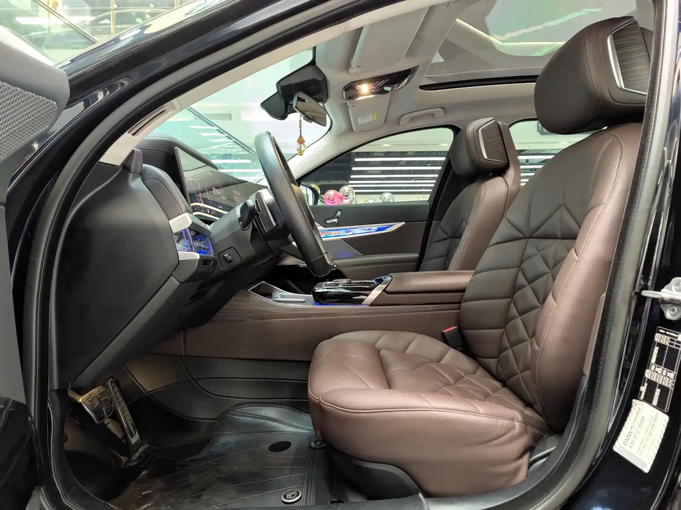 BMW 7-SERIES