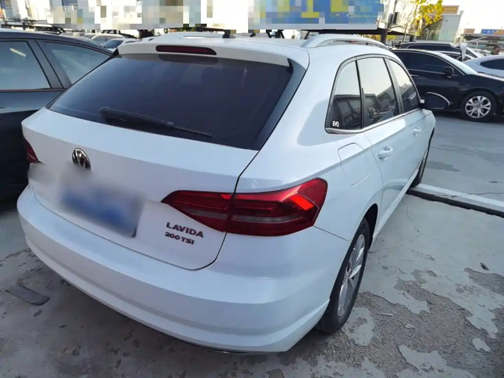 Volkswagen Lavida 2019 Hatchback 200TSI DSG Comfort Edition China VI фото 6