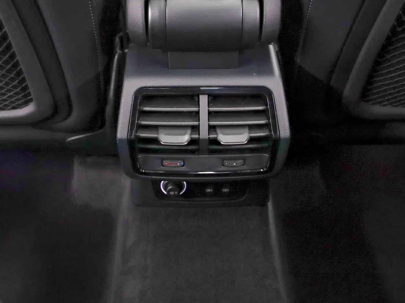 Audi Q3 2022 35 TFSI Fashion Dynamic фото 17