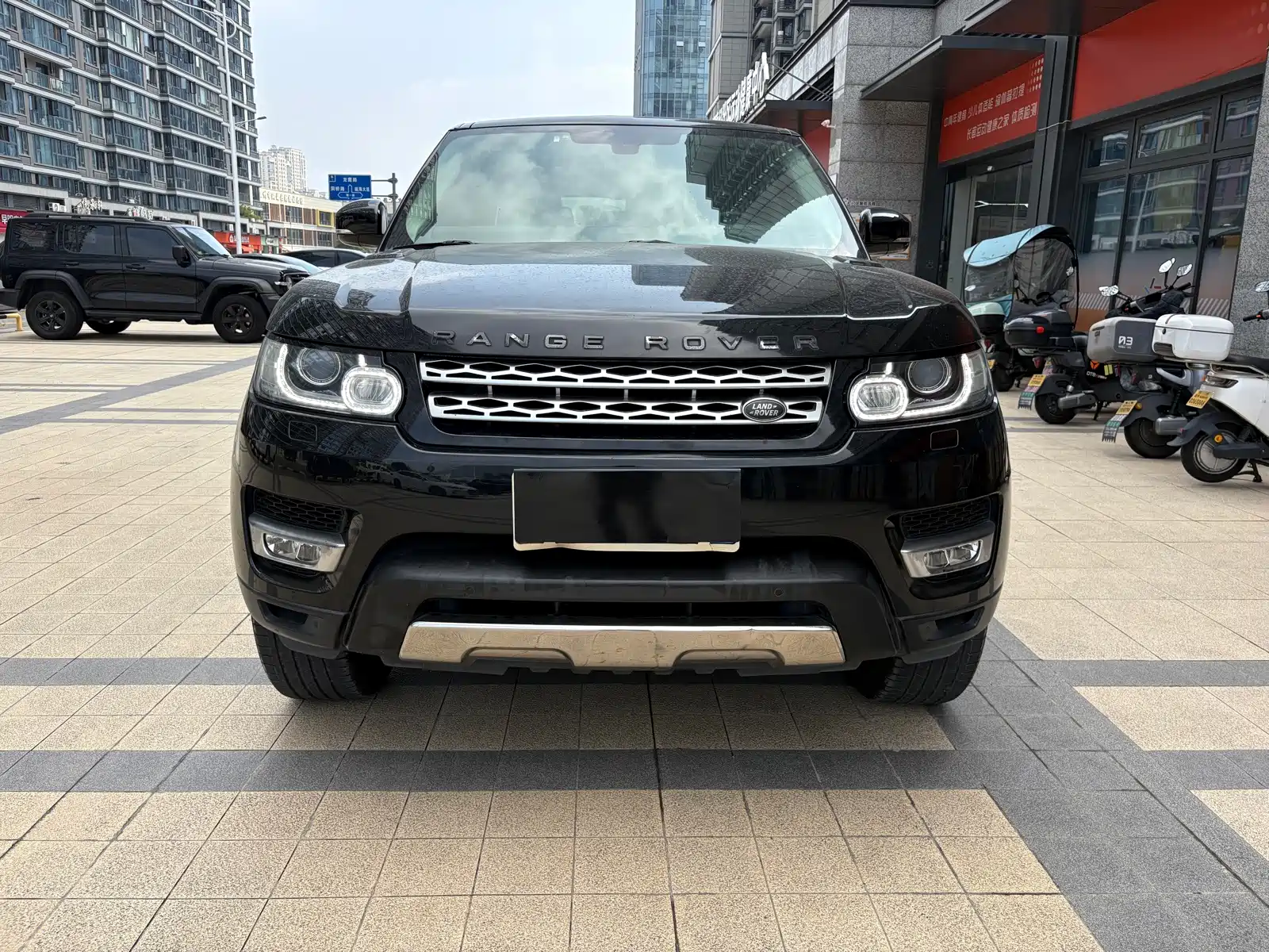 Фото 2 - Land Rover Range Rover Sport