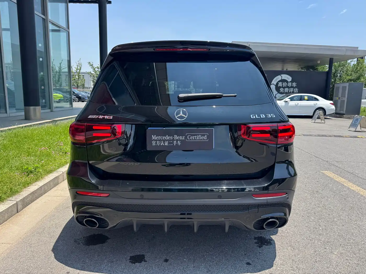 MERCEDES-BENZ GLB AMG