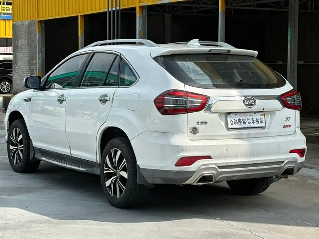 BYD S7 2018 2017 2.0T Auto Luxury