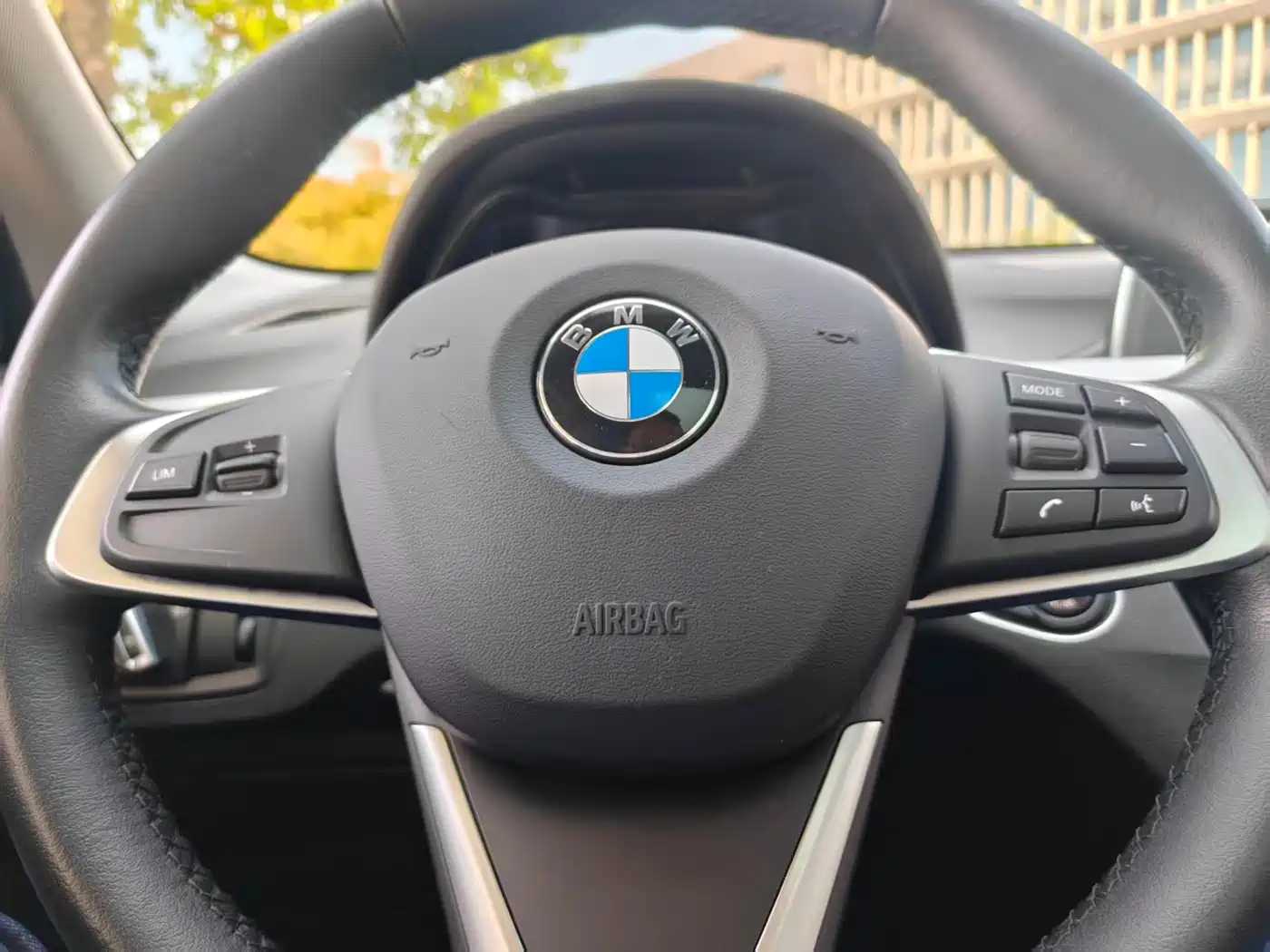 BMW X1 2018 sDrive20Li Leading Model фото 18
