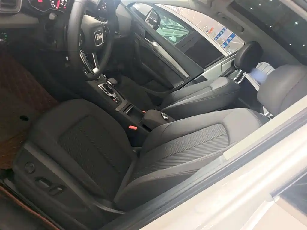 Audi Q5L 2018 40 TFSI Prestige Progressive (China V) фото 15