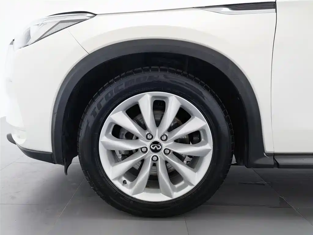 Infiniti QX50 2018 2.0T 4WD Elite Edition фото 17
