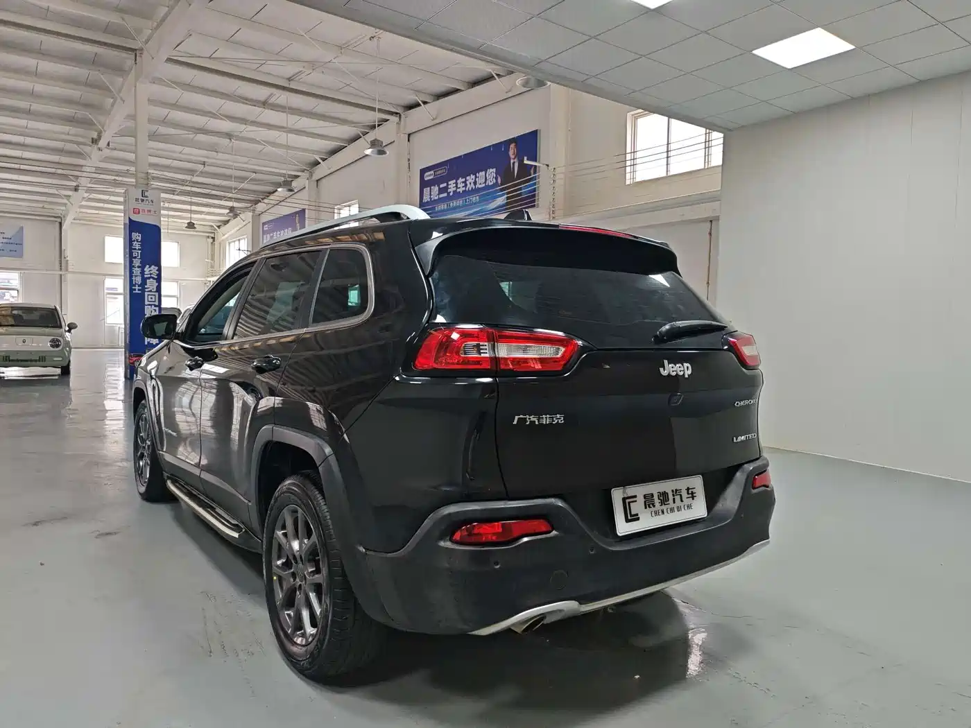 Jeep Cherokee 2021 2020 2.0L 2WD Classic Sport Edition