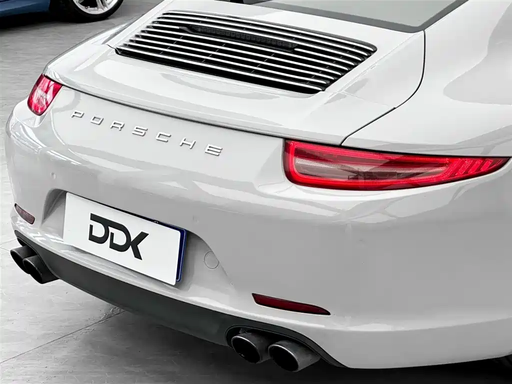 Porsche 911 2015 Carrera 3.4L Style Edition фото 6
