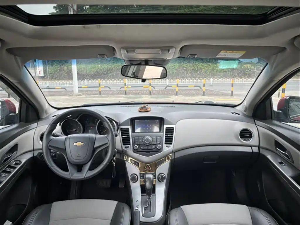 Chevrolet Cruze 2013 1.6L SL Universe AT фото 18