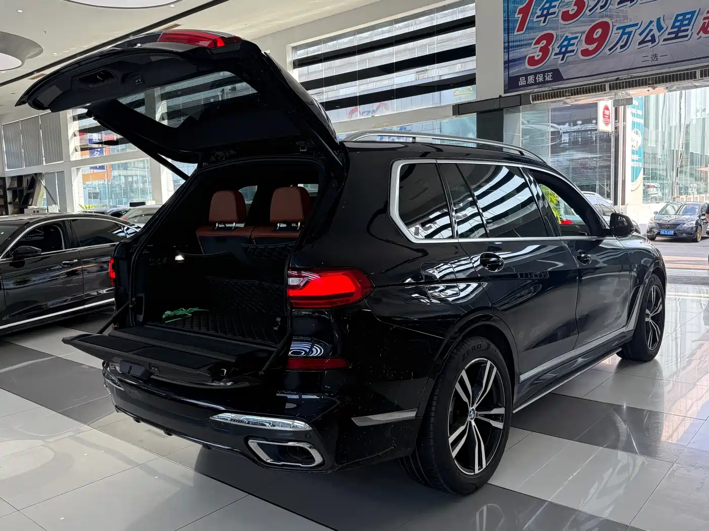BMW X7 2021 xDrive40i Premium M Sport Package фото 19