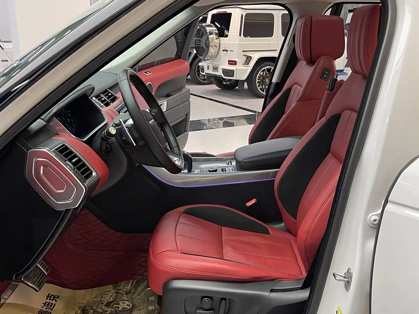 Land Rover Range Rover Sport 2022 3.0 L6 Gloss Black Edition фото 14