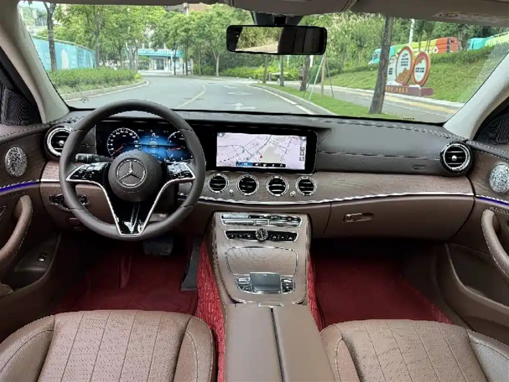 Mercedes-Benz E-Class 2022 Second Facelift E 300 L Luxury фото 12