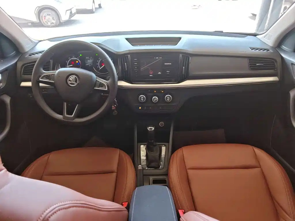 SKODA KOMICK