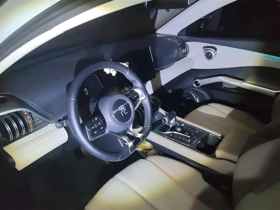 BYD Yuan PLUS 2024 Glory Edition 510KM Leading фото 13