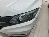 Photo 24 - Honda Vezel